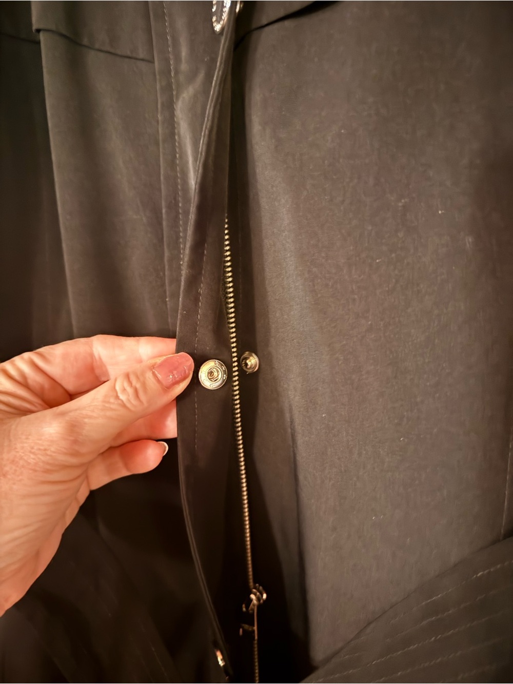 London Fog XXL Classic Black Hooded Belted Raincoat Trench Red Quilted Lining - Picture 9 of 11